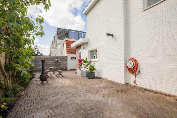 Foto 33 van Adriaan Loosjesstraat 8