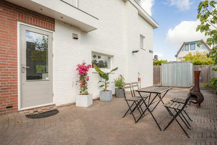 Foto 37 van Adriaan Loosjesstraat 8