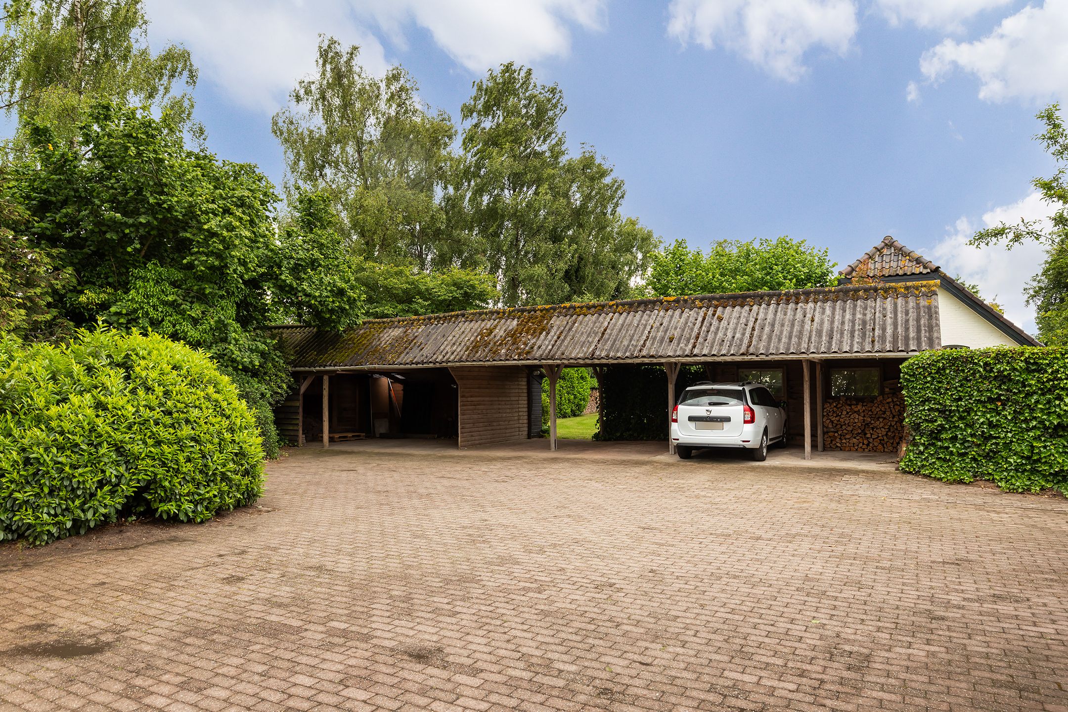 Foto 36 van Roosendaalseweg 202