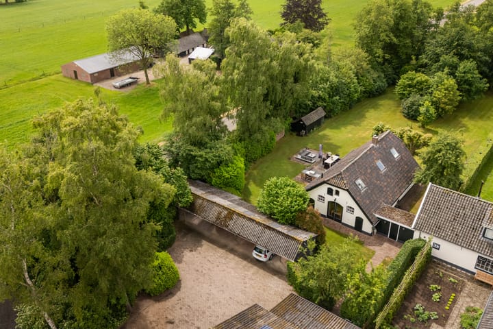 Foto 69 van Roosendaalseweg 202