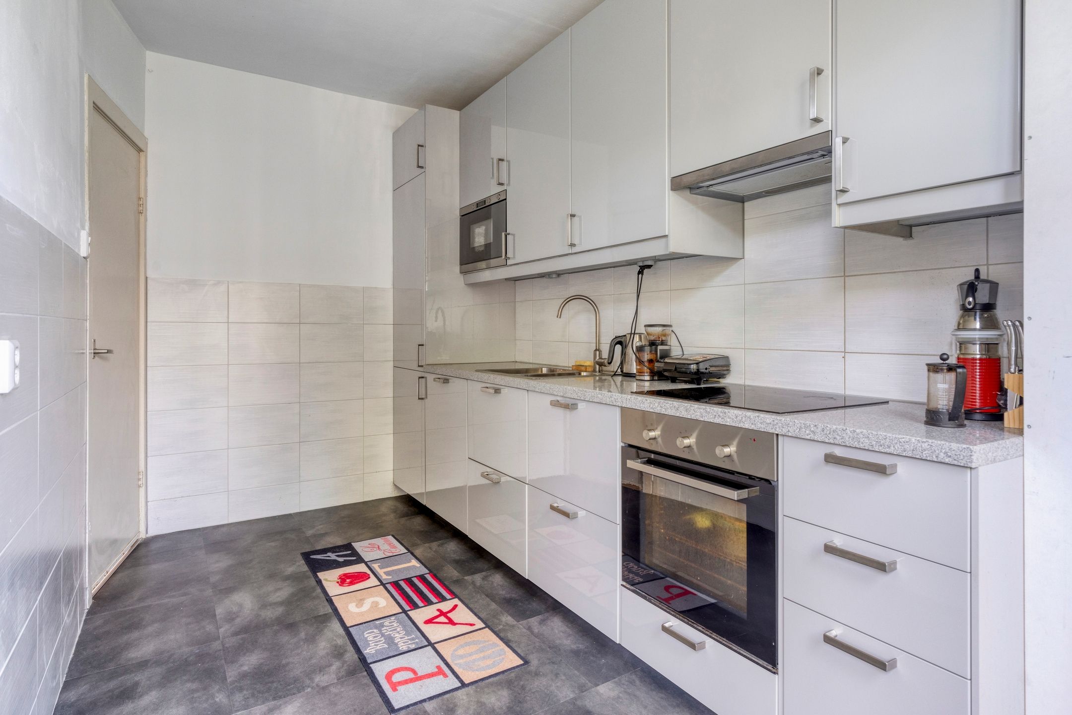 Foto 15 van Warmondstraat 193-2