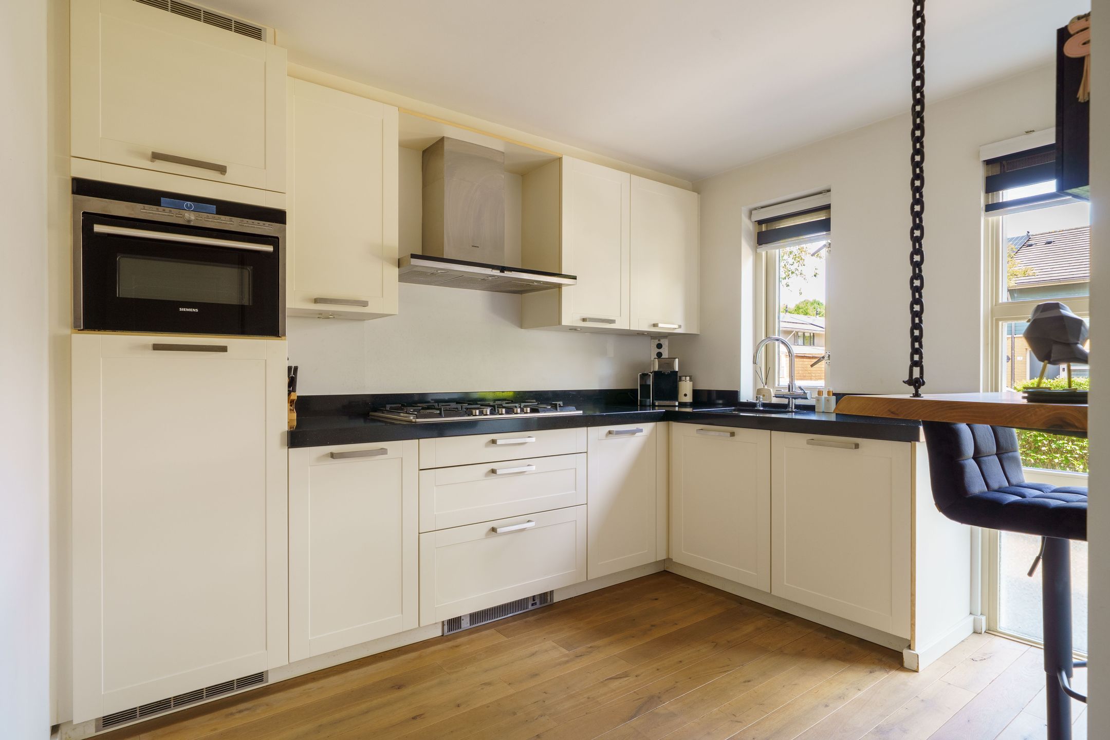 Foto 18 van Februaristraat 15