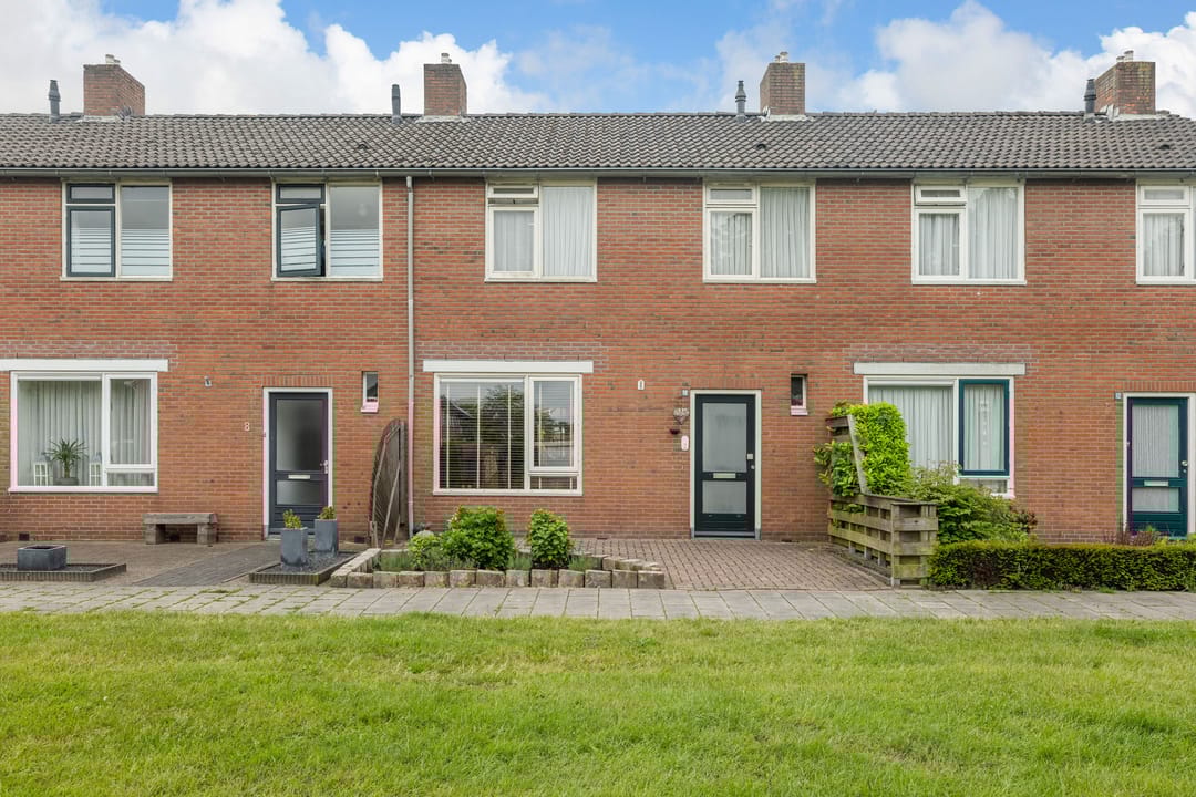 Photo 1 of Goudenregenstraat 10