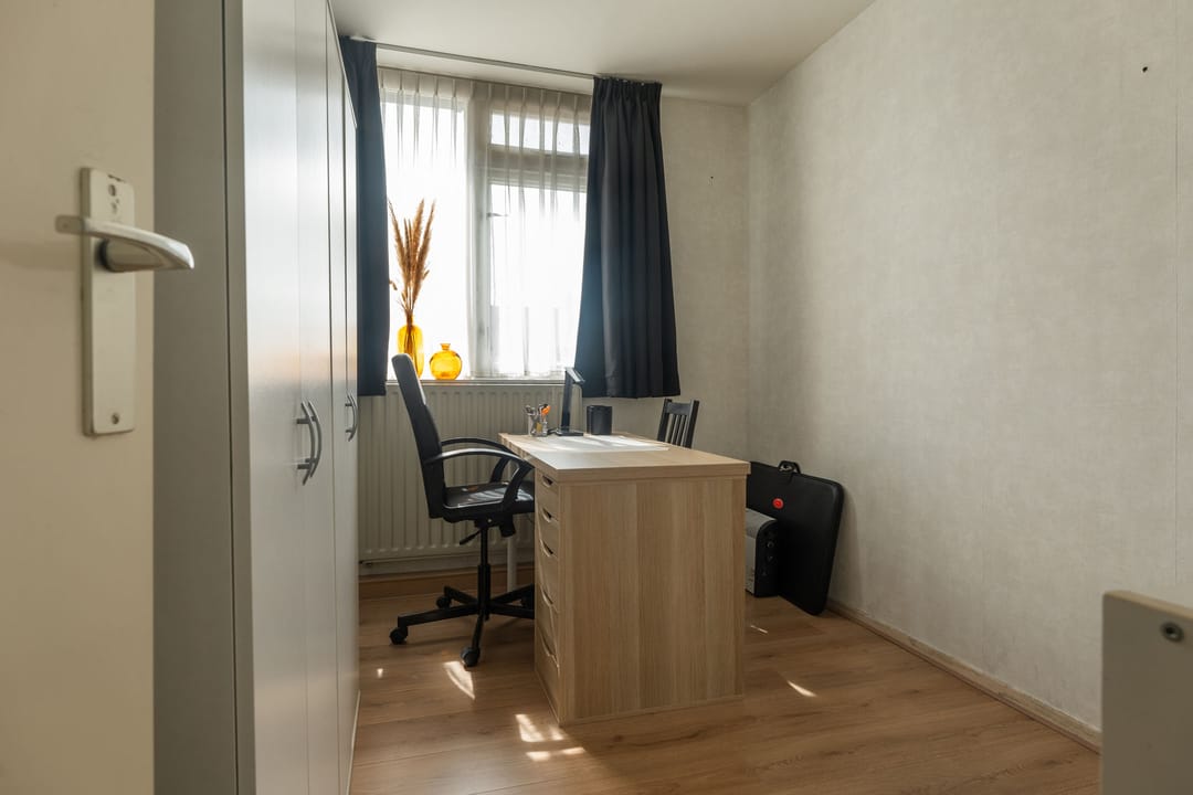 Photo 16 of Goudenregenstraat 10