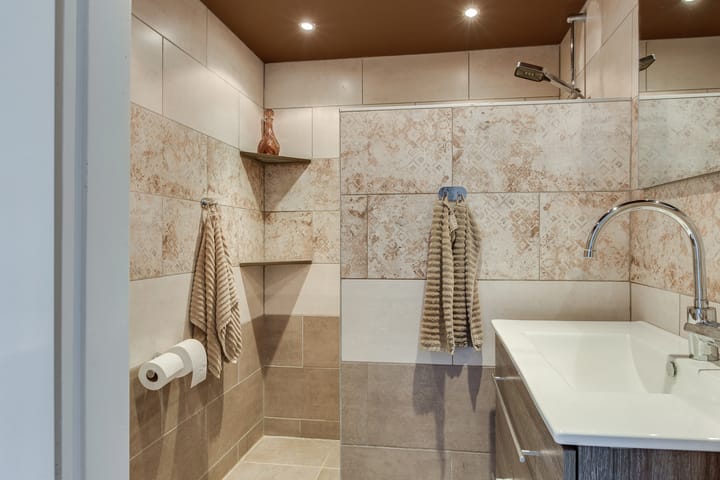 Foto 24 van Venus 71