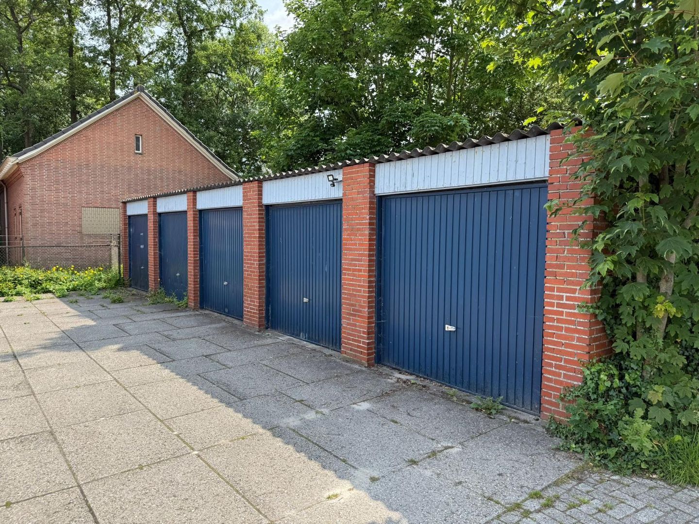 View photo 2 of Burg van Barneveldweg 6