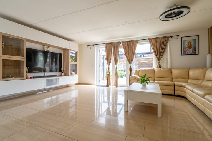 Photo 5 of Hollandiastraat 36