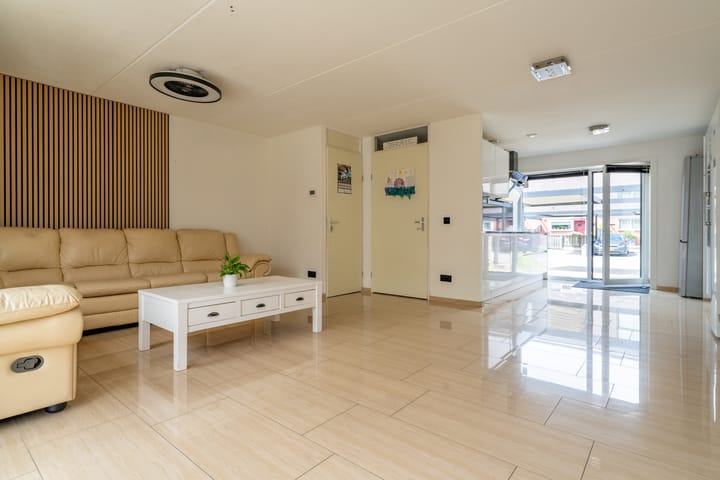 Photo 7 of Hollandiastraat 36