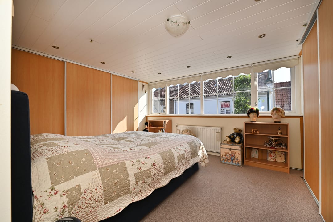 Photo 16 of Blauwstraat 8