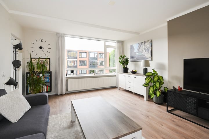 Foto 15 van Dr H. Colijnlaan 281