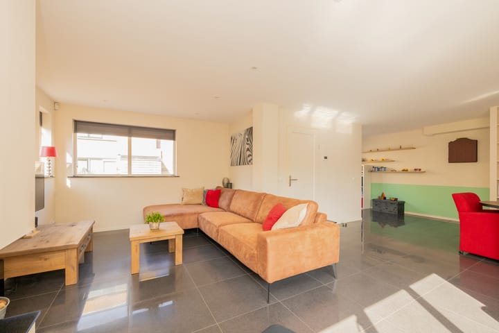 Foto 10 van Verhoevenstraat 20