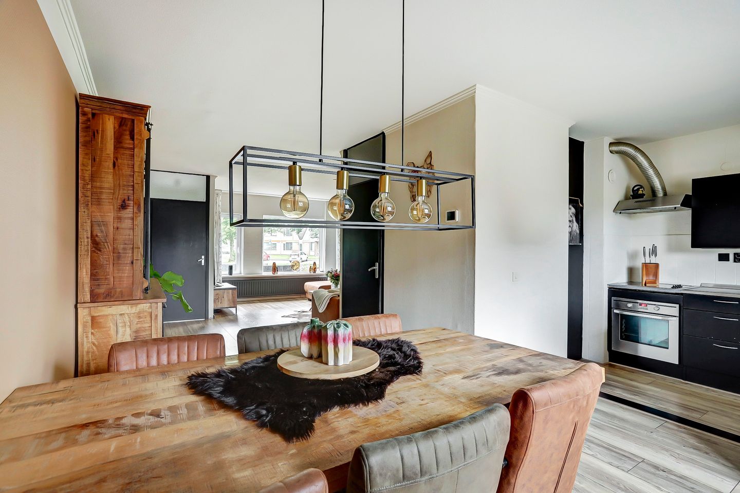 Photo 14 of Oenemastate 18