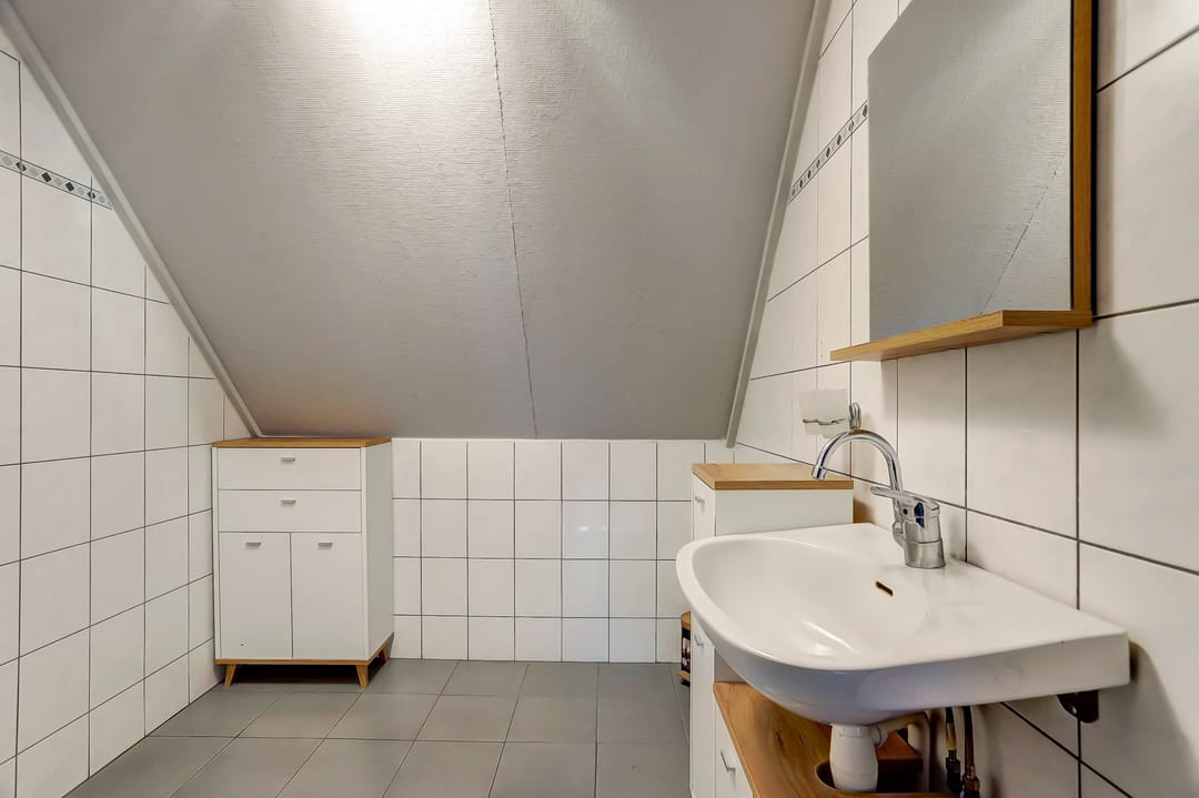 Photo 23 of Oenemastate 18