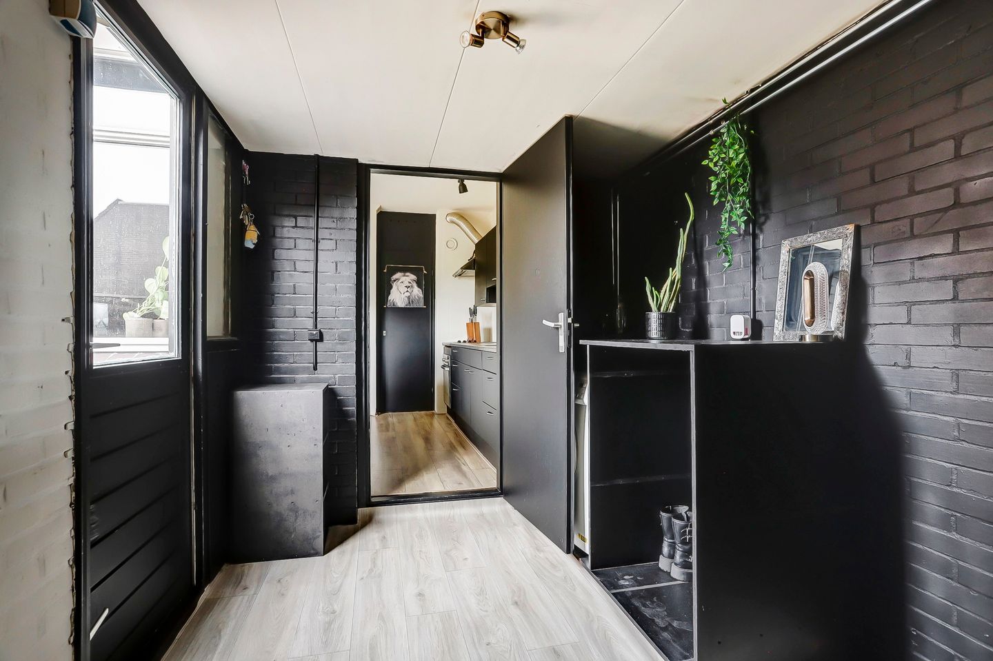 Photo 25 of Oenemastate 18