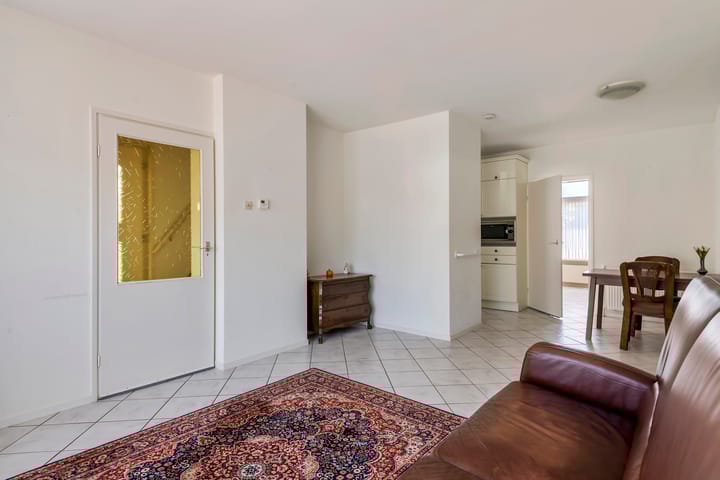 Foto 3 van Korenbloemstraat 1