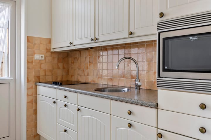 Foto 10 van Korenbloemstraat 1