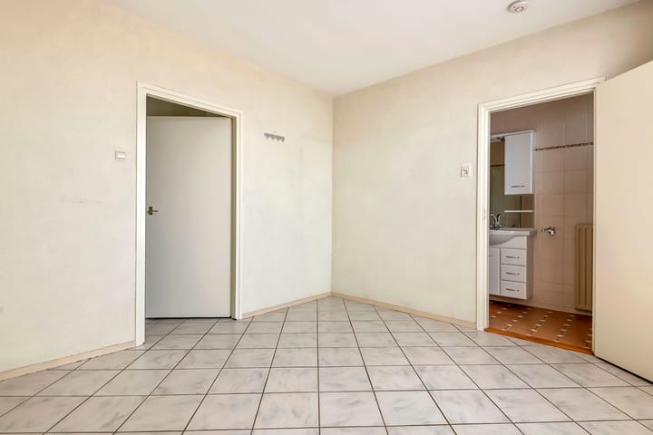 Foto 14 van Korenbloemstraat 1