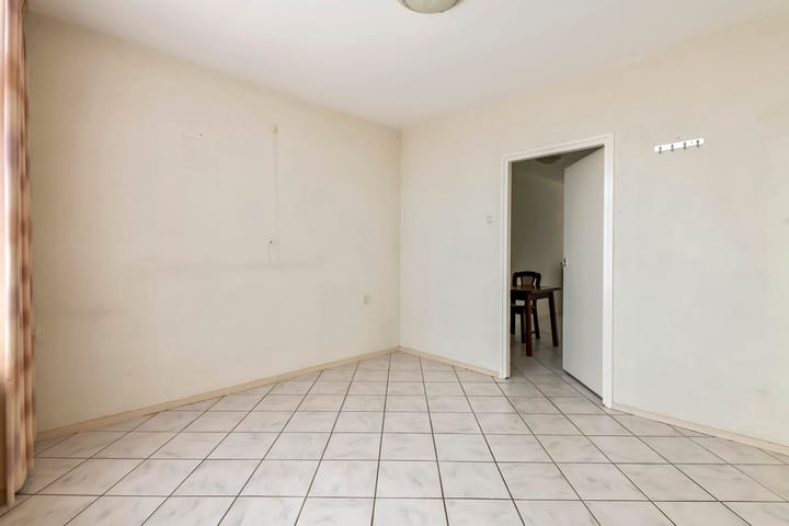 Foto 15 van Korenbloemstraat 1