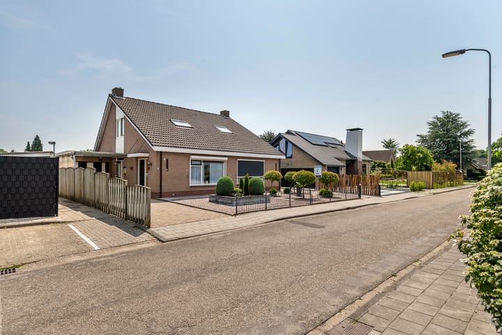 Foto 37 van Korenbloemstraat 1