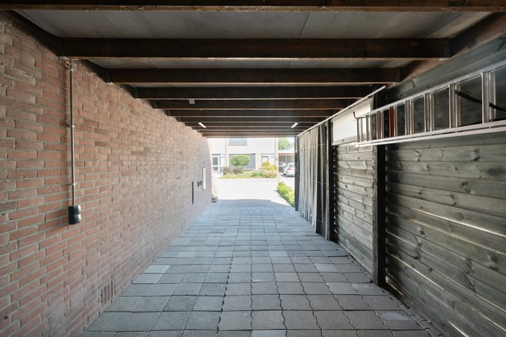 Foto 9 van Meidoornstraat 1