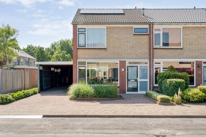 Foto 11 van Meidoornstraat 1