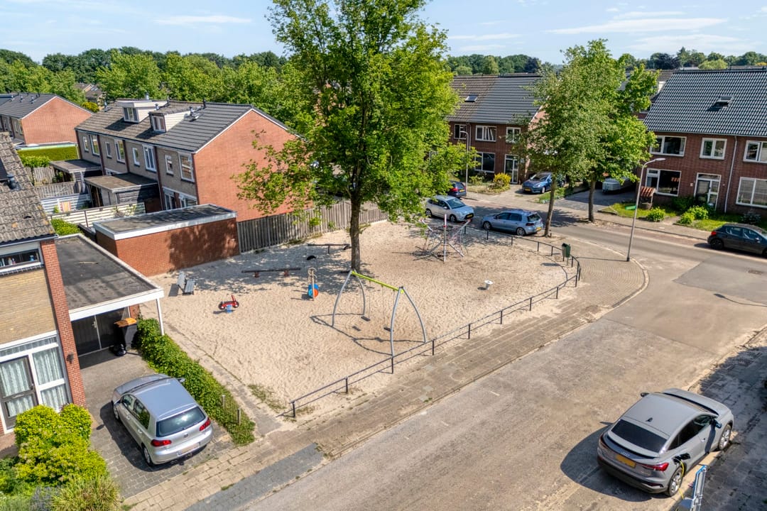 Foto 13 van Meidoornstraat 1