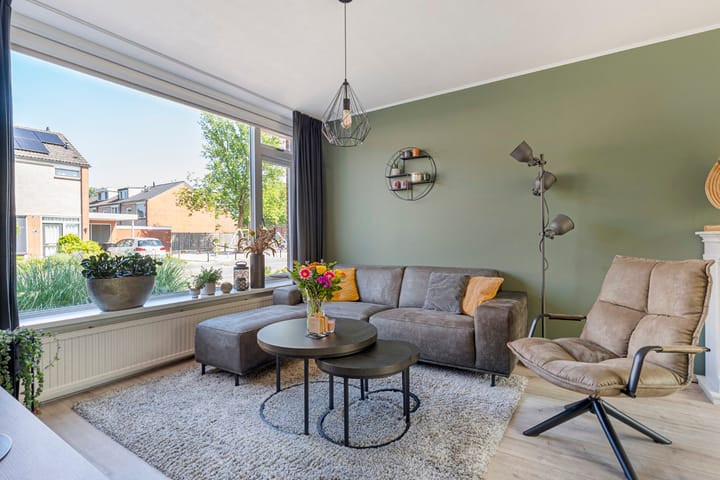 Foto 17 van Meidoornstraat 1