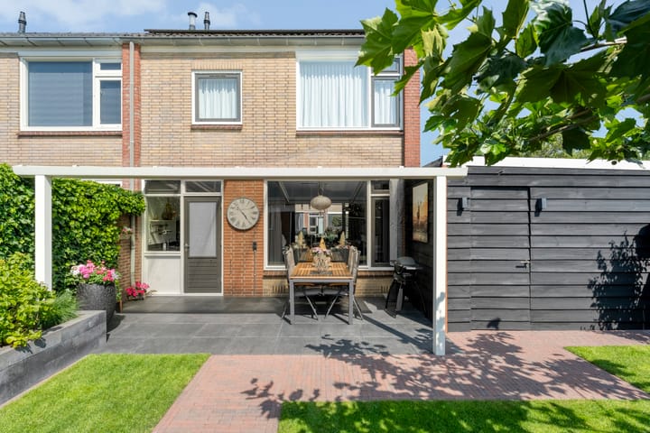 Foto 38 van Meidoornstraat 1