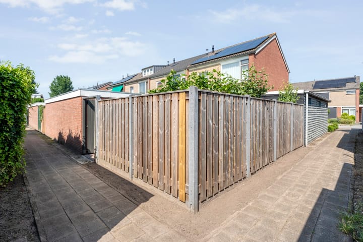 Foto 45 van Meidoornstraat 1