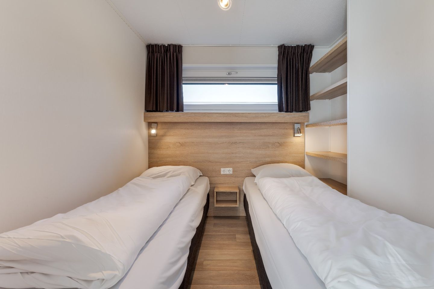 Foto 14 van Zeedijk 24-250