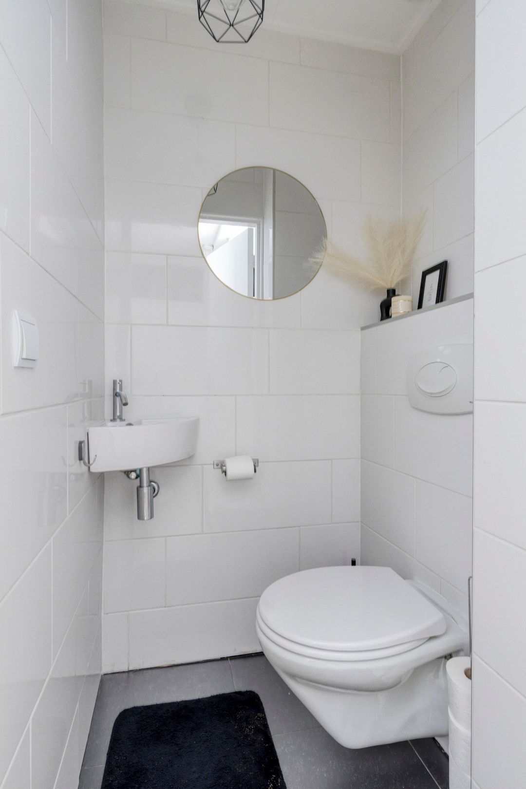 Photo 8 of Ravenswaaijstraat 28