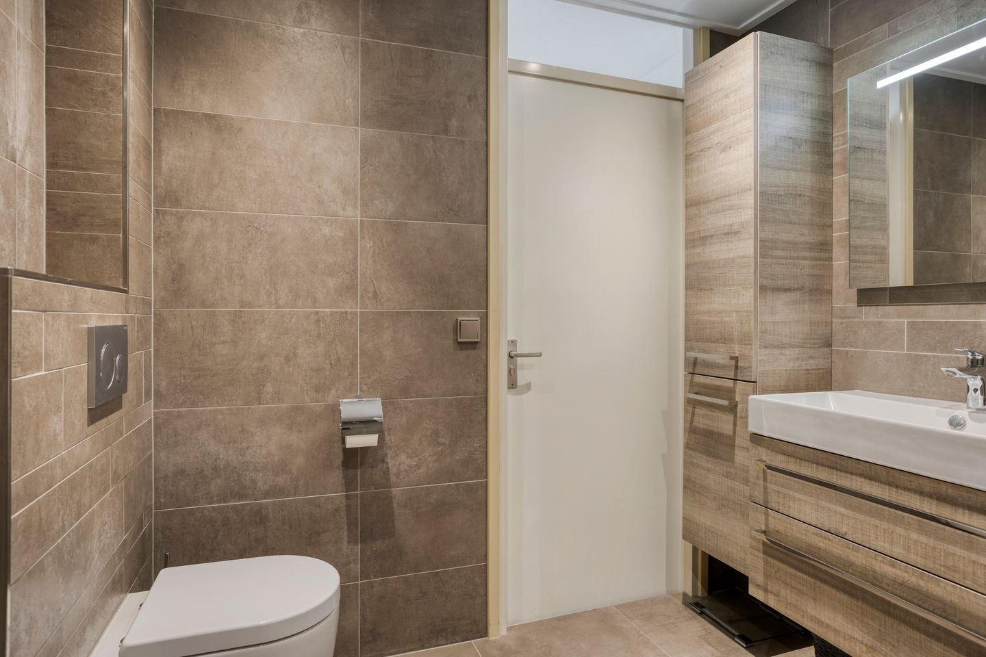 Foto 20 van Dahliastraat 9