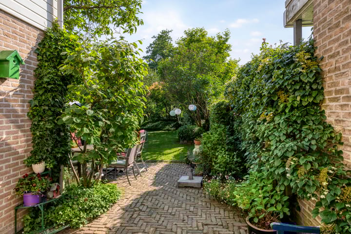 Foto 32 van Dahliastraat 9