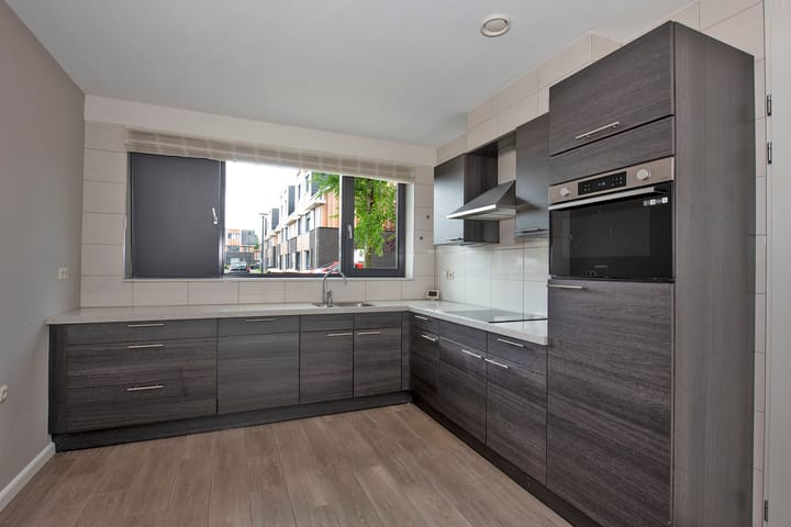 Foto 7 van Van Leeuwenhoekstraat 139