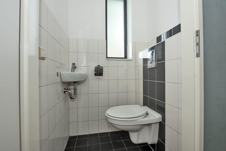 Foto 8 van Van Leeuwenhoekstraat 139