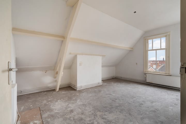 Photo 9 of Mathenesserlaan 351-F