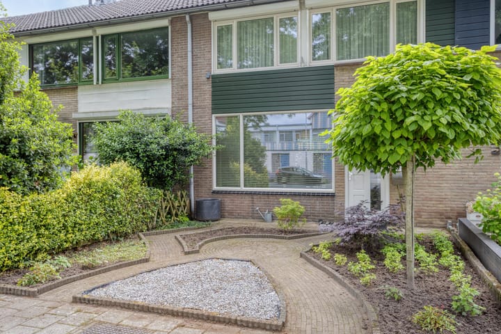 Foto 33 van Johanna van Burenlaan 217