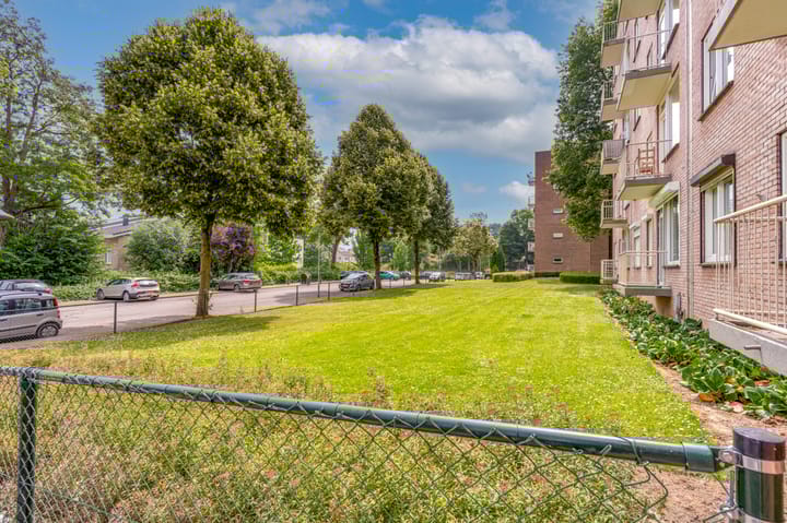 Foto 21 van Parklaan 4