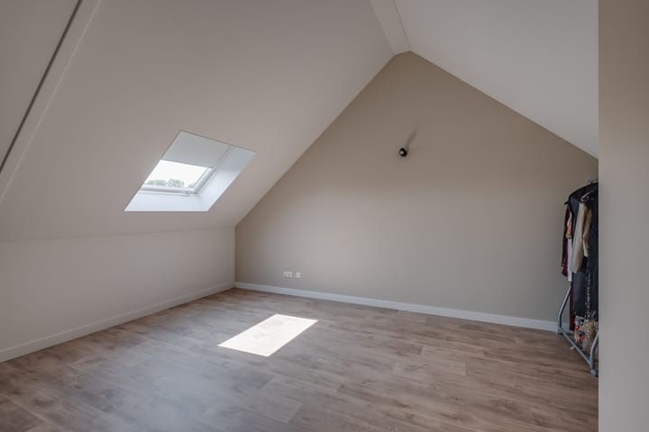 Foto 33 van J.H. Slingenbergpad 12