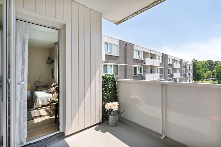 Foto 8 van Rhenenhof 72