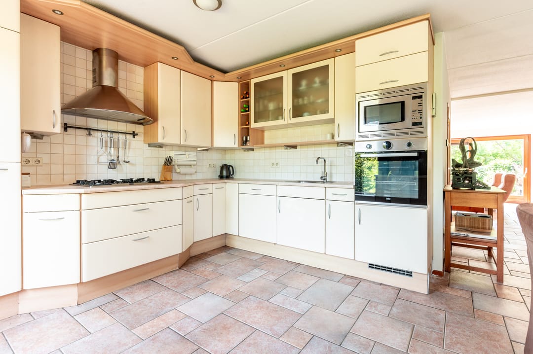 Foto 11 van Botter 38 50