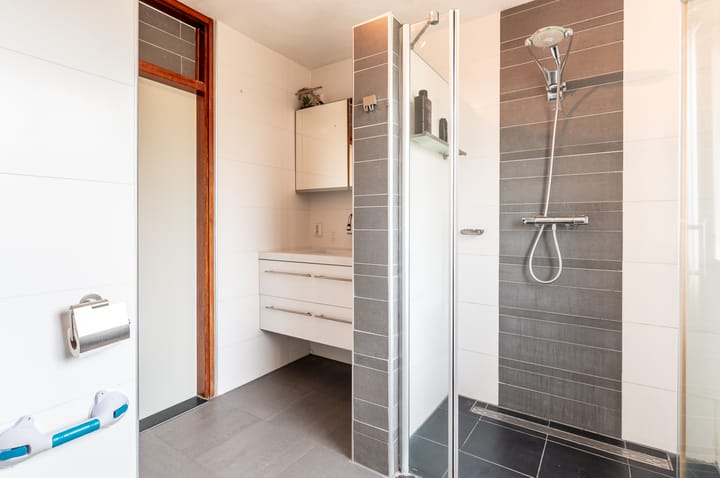 Photo 27 of Botter 38 50