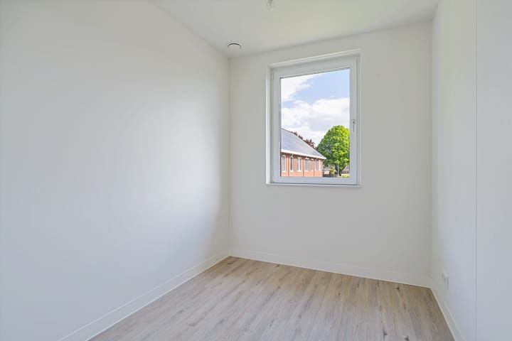 Photo 10 of Drostenstraat 111