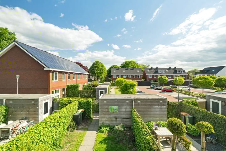 Photo 14 of Drostenstraat 111