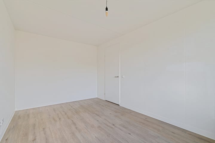 Photo 16 of Drostenstraat 111