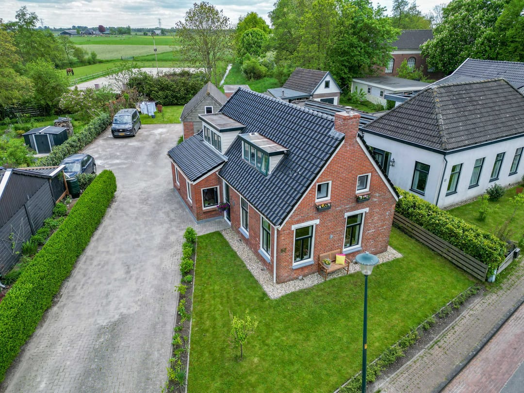 Photo 1 of Dorpsstraat 52