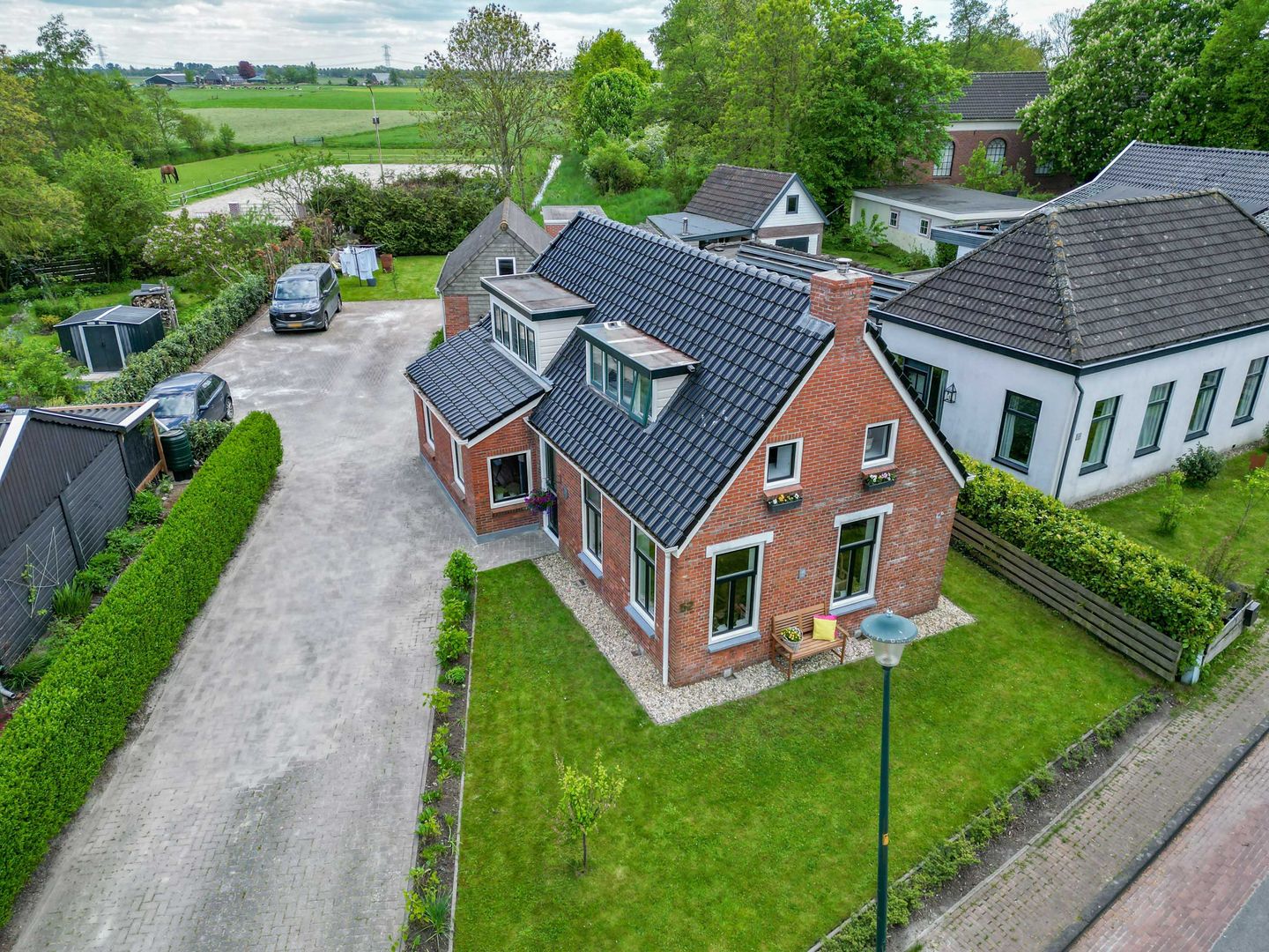 Foto 1 van Dorpsstraat 52