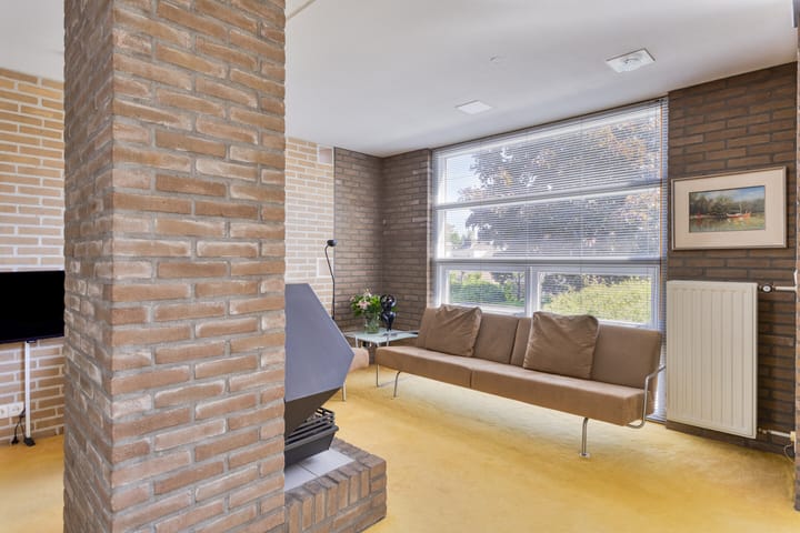 Foto 42 van Engelsbergenstraat 59