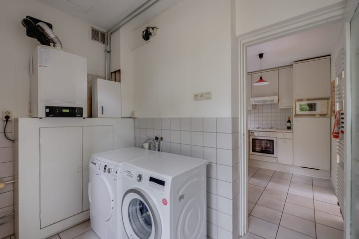 Foto 12 van Emmastraat 8