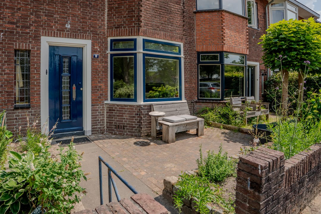 Photo 2 of Bernhardsingel 8